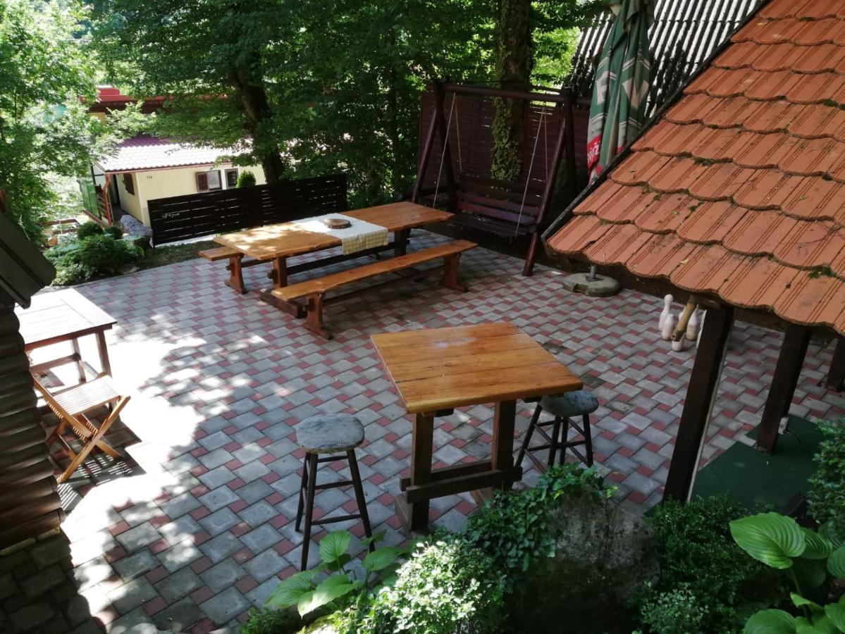 Holiday Home Mreznica Gornji Zvečaj Eksteriør bilde