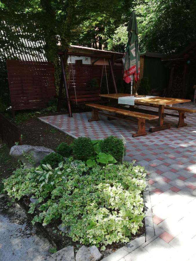 Holiday Home Mreznica Gornji Zvečaj Eksteriør bilde