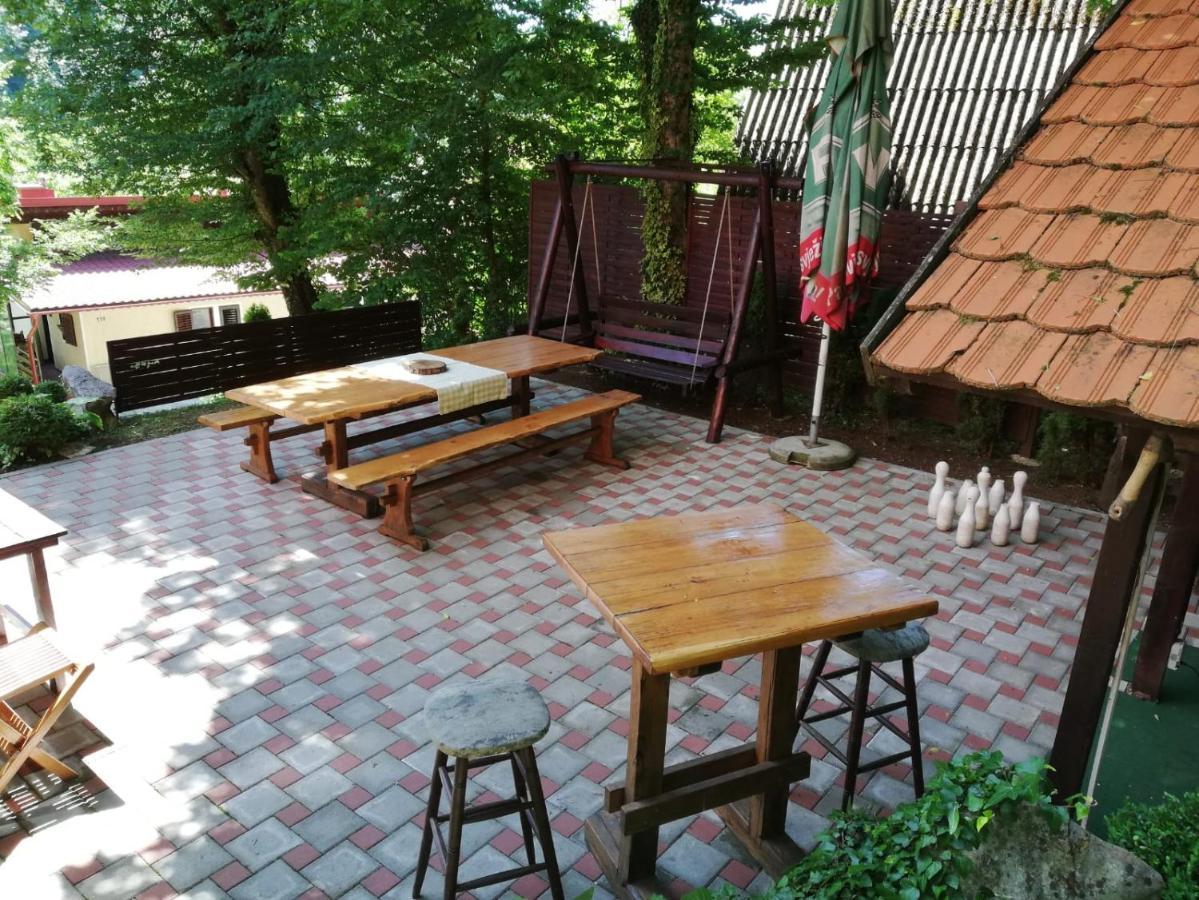 Holiday Home Mreznica Gornji Zvečaj Eksteriør bilde