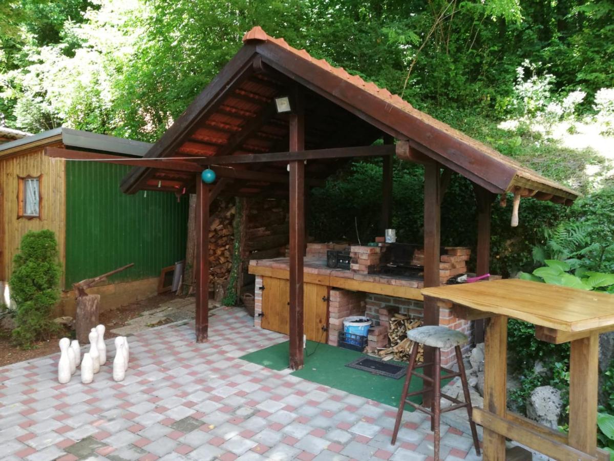 Holiday Home Mreznica Gornji Zvečaj Eksteriør bilde